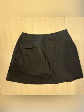 Black Pinspark golf skirt